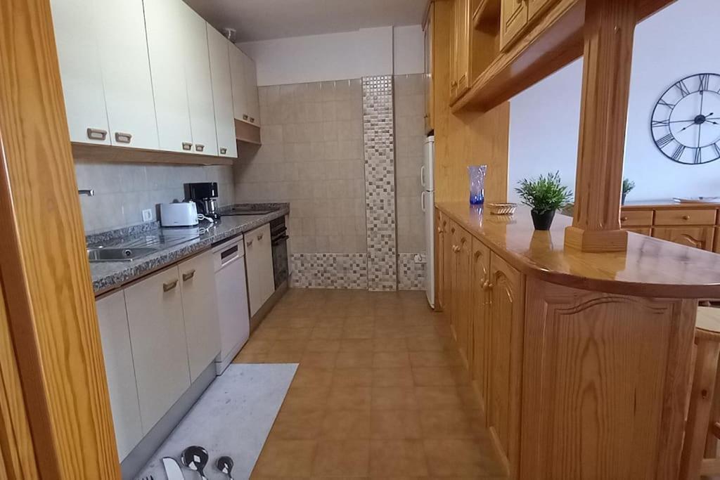 Amplio Apartamento Con Vistas Privilegiadas غاراتْشيكو المظهر الخارجي الصورة